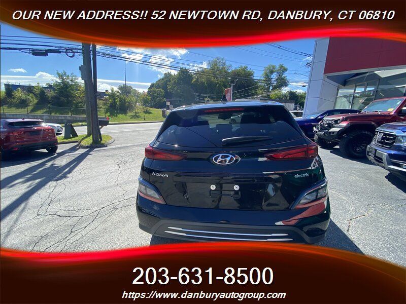 Used 2023 Hyundai Kona SEL w/ Cargo Package FWD image 6