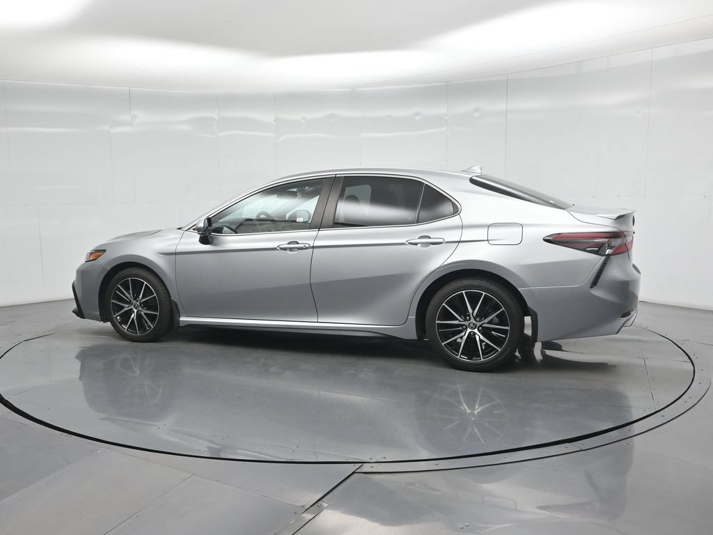 Used 2024 Toyota Camry SE w/ Convenience Package FWD image 6