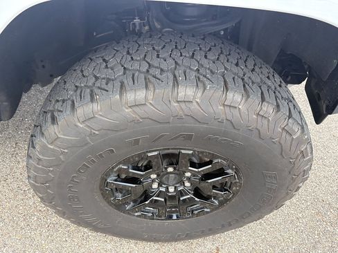 Used 2024 Ford Bronco Raptor AWD/4WD image 12