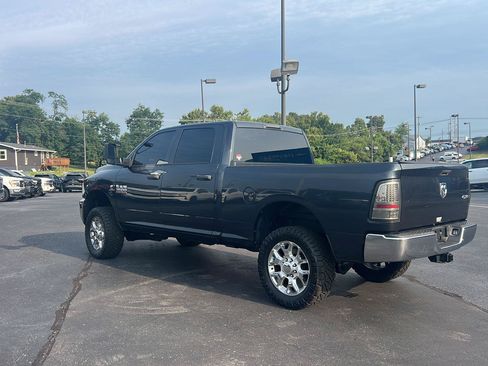 Used 2014 RAM 3500 Tradesman w/ Chrome Appearance Group AWD/4WD image 4