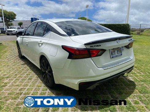 Used 2022 Nissan Altima 2.5 SR w/ Midnight Edition Package FWD image 22