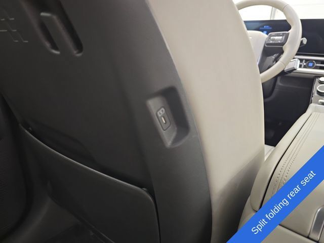 Used 2026 Hyundai Santa Fe SEL AWD/4WD image 14