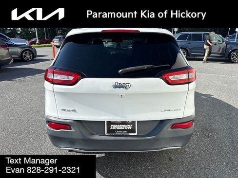 Used 2016 Jeep Cherokee Limited AWD/4WD image 6