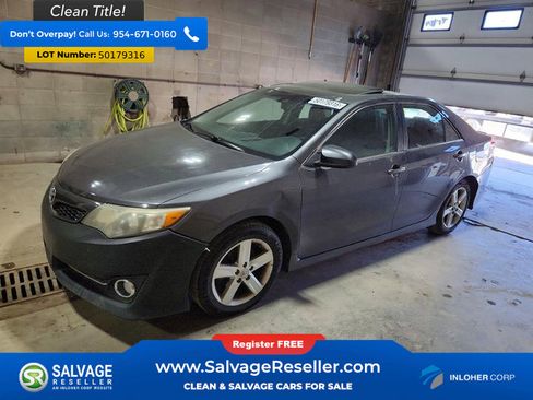Used 2012 Toyota Camry SE w/ Convenience Pkg image 1