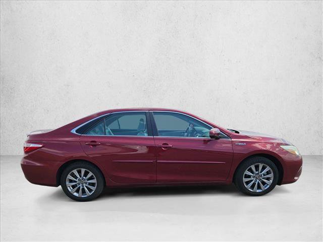 Used 2015 Toyota Camry XLE w/ Moonroof Package FWD image 4