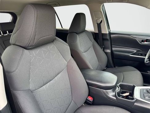 Used 2023 Toyota RAV4 AWD Hybrid image 18