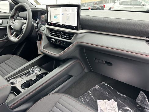 New 2026 Ford Explorer ST-Line w/ ST-Line Street Pack image 15