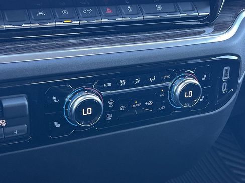 New 2026 GMC Sierra 1500 Elevation image 21