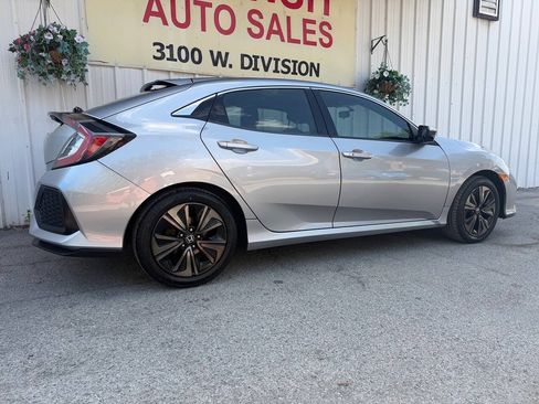Used 2018 Honda Civic EX image 4