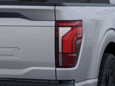 New 2026 Ford F150 Lariat w/ Equipment Group 502A High RWD image 21
