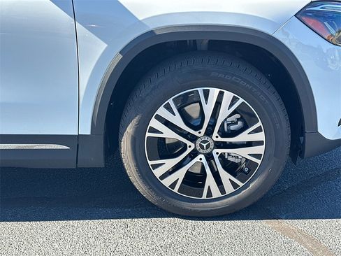 Certified 2026 Mercedes-Benz GLA 250 4MATIC image 13