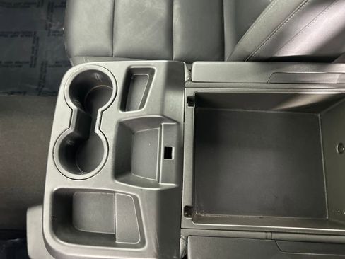 Used 2024 GMC Sierra 1500 SLT image 17