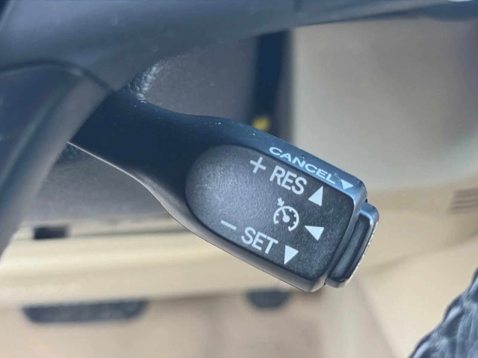 Used 2015 Toyota Camry XLE w/ Convenience Package FWD image 28