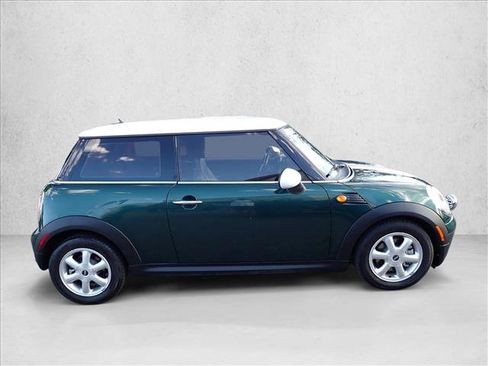 Used 2010 MINI Cooper Hardtop FWD image 5