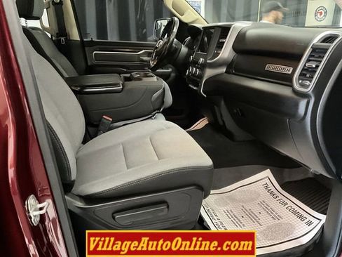 Used 2019 RAM 1500 Big Horn AWD/4WD image 38