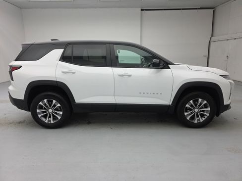 Used 2026 Chevrolet Equinox LT w/ Convenience Package II AWD/4WD image 13