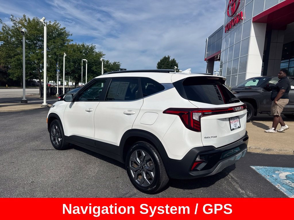 Used 2024 Kia Seltos S AWD/4WD image 5