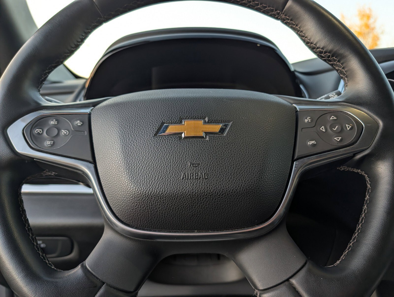 Used 2023 Chevrolet Traverse LT FWD image 31