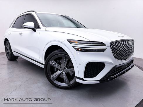 Used 2023 Genesis GV70 2.5T w/ Sport Prestige Package AWD/4WD image 1