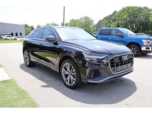 Used 2021 Audi Q8 Premium Plus w/ Premium Plus Package AWD/4WD image 7