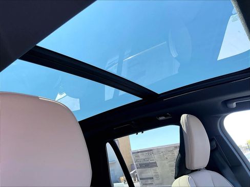 New 2027 Volvo XC90 B6 Plus AWD/4WD image 30
