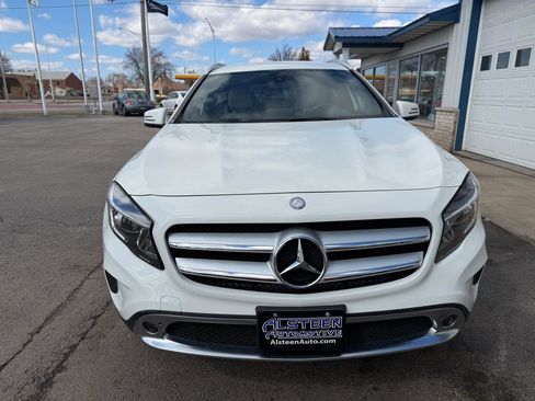Used 2017 Mercedes-Benz GLA 250 4MATIC image 8