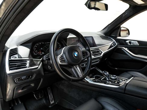 Used 2022 BMW X7 M50i w/ Executive Package AWD/4WD image 3