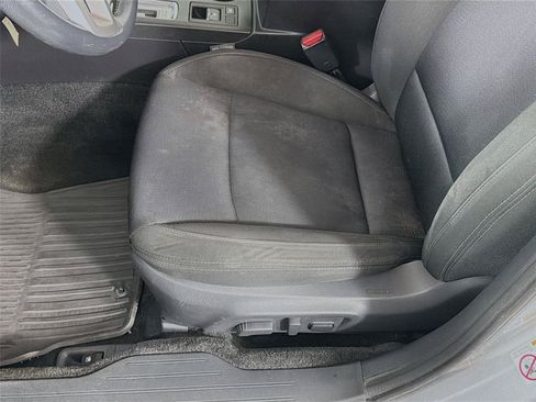Used 2015 Subaru Legacy 2.5i Premium AWD/4WD image 15