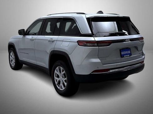 Used 2023 Jeep Grand Cherokee Limited AWD/4WD image 7