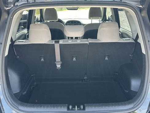 Used 2025 Kia Soul LX FWD image 18
