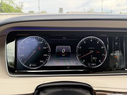 Used 2015 Mercedes-Benz S 550 4MATIC Sedan image 30