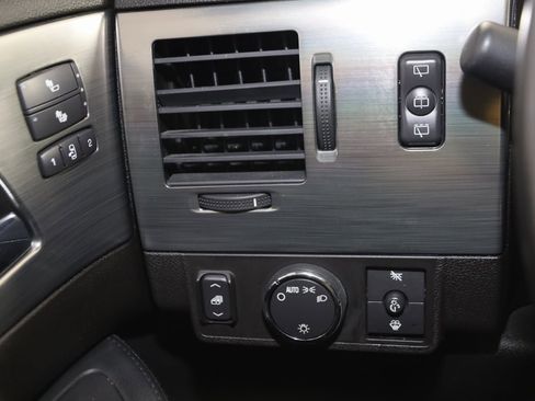 Used 2008 HUMMER H2 image 33