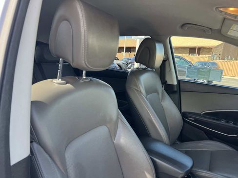 Used 2017 Hyundai Santa Fe SE w/ SE Premium Package 02 FWD image 30