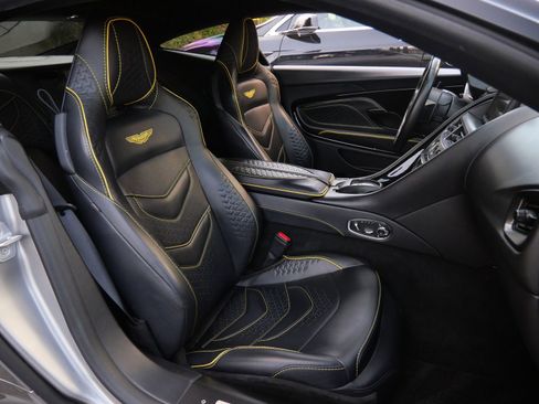 Used 2023 Aston Martin DBS Coupe RWD image 12