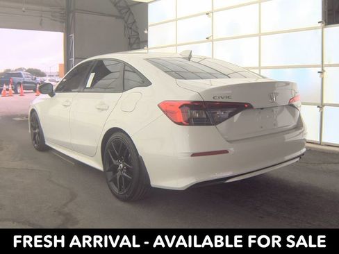 Used 2022 Honda Civic Sport image 4