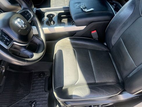 Used 2019 RAM 1500 Laramie AWD/4WD image 13