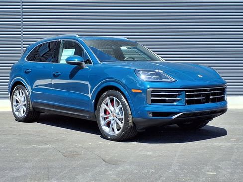 New 2025 Porsche Cayenne S image 35