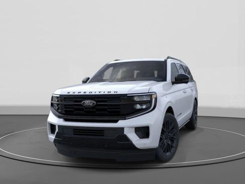 New 2026 Ford Expedition Platinum AWD/4WD image 2