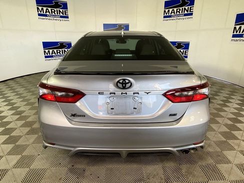 Used 2024 Toyota Camry SE w/ Cold Weather Package FWD image 17