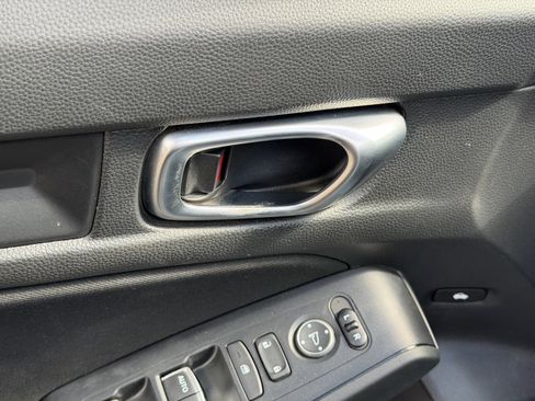 Used 2023 Honda Civic Sport image 10