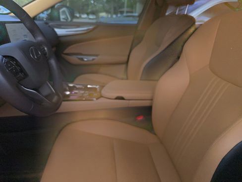 Used 2025 Lexus NX 250 FWD w/ Accessory Package (Z1) image 13