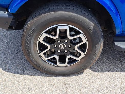 Certified 2022 Ford Bronco Outer Banks image 9