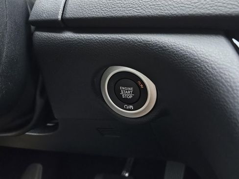 New 2026 Chrysler Voyager LX image 21