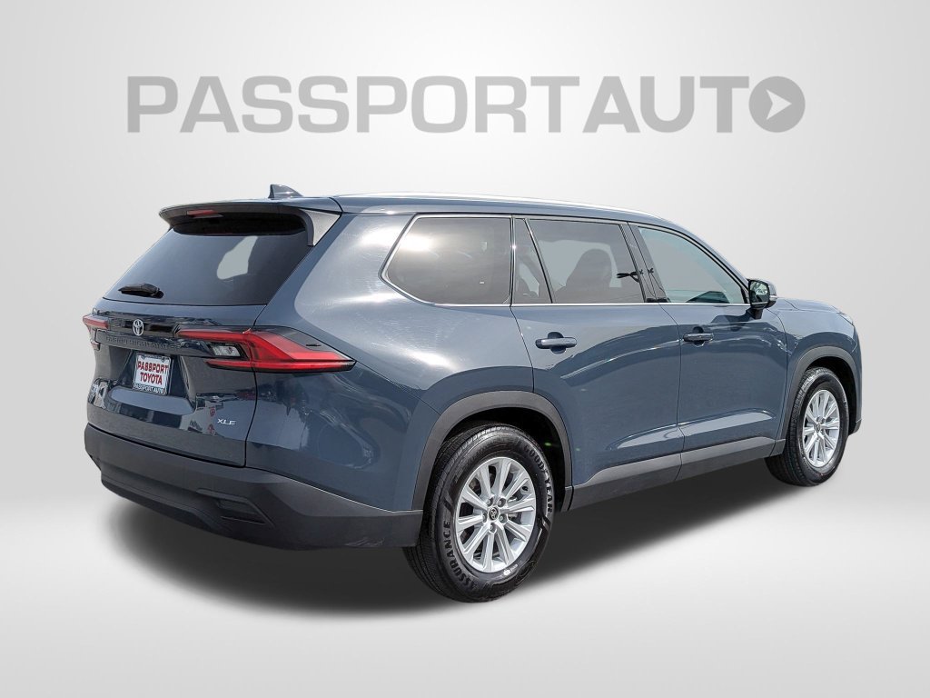 Certified 2025 Toyota Grand Highlander AWD image 7