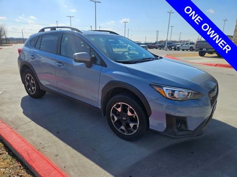 Used 2020 Subaru Crosstrek 2.0i Premium w/ Moonroof Package 2 image 4