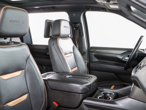 Used 2023 GMC Yukon XL AT4 w/ AT4 Premium Plus Package image 32