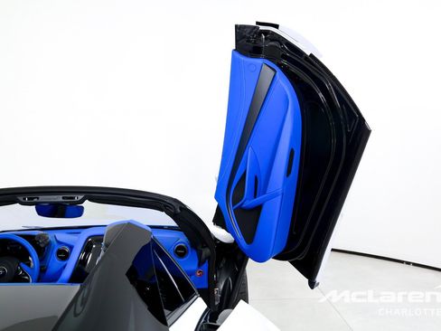 New 2026 McLaren 750S Spider RWD image 19