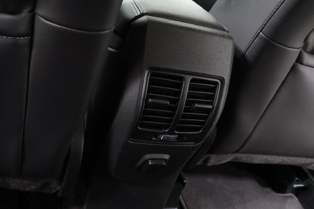 Used 2019 Ford Escape SEL AWD/4WD image 20