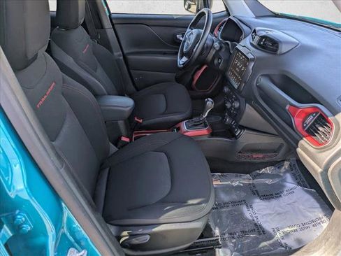 Used 2021 Jeep Renegade Trailhawk image 21