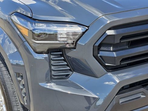 Used 2025 Toyota Tacoma SR RWD image 10
